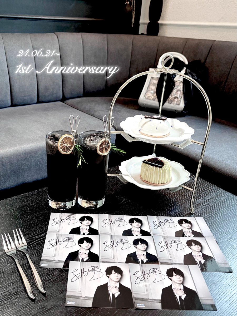 𝟷𝑠𝑡 𝐴𝑛𝑛𝑖𝑣𝑒𝑟𝑠𝑎𝑟𝑦 ♥