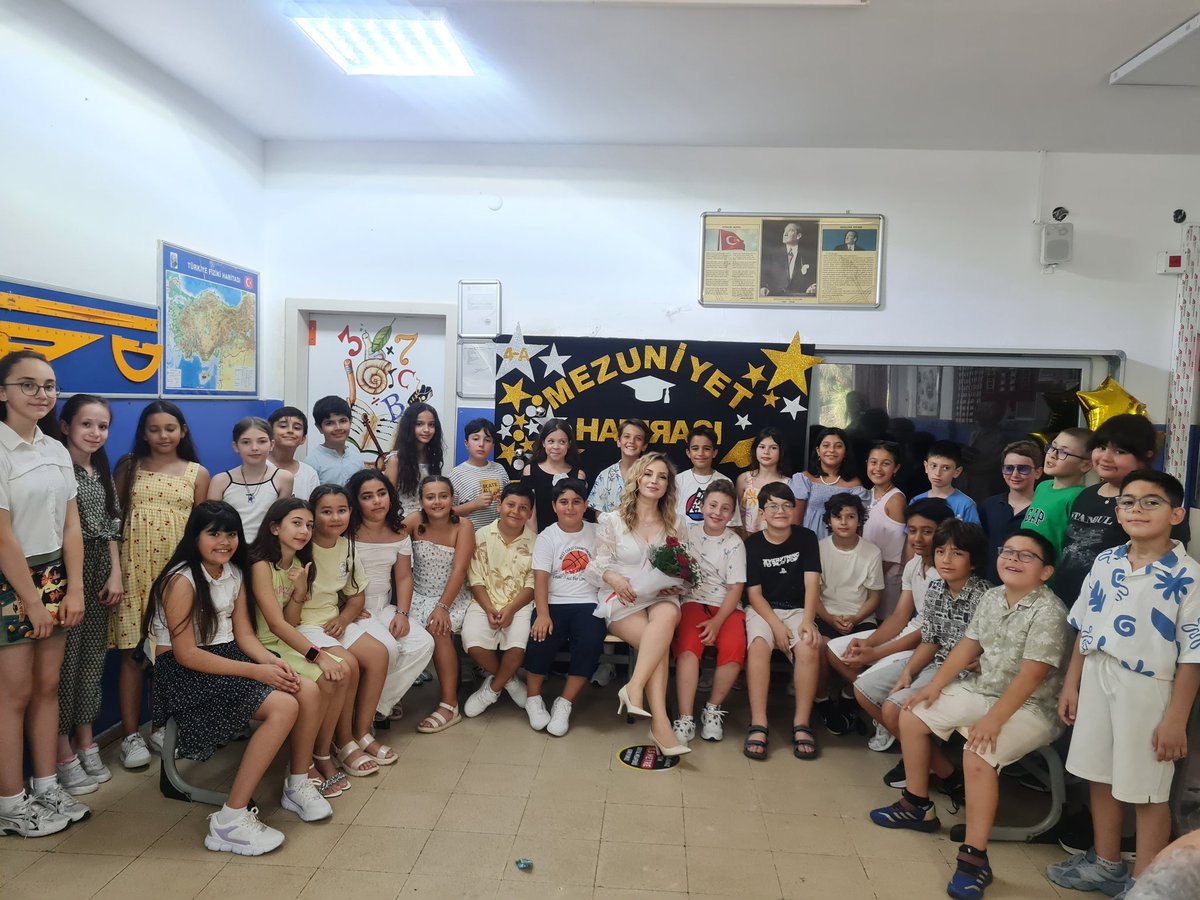 Güle güle çocuklar...
Yolunuz açık olsun 🎓