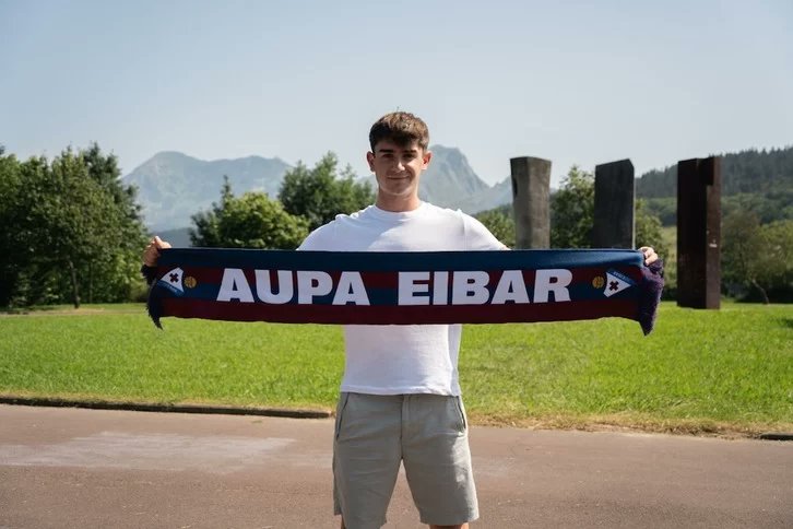 [FÚTBOL] El centrocampista catalán Aleix Garrido firma por el Eibar hasta junio de 2028 naiz.eus/eu/info/notici…