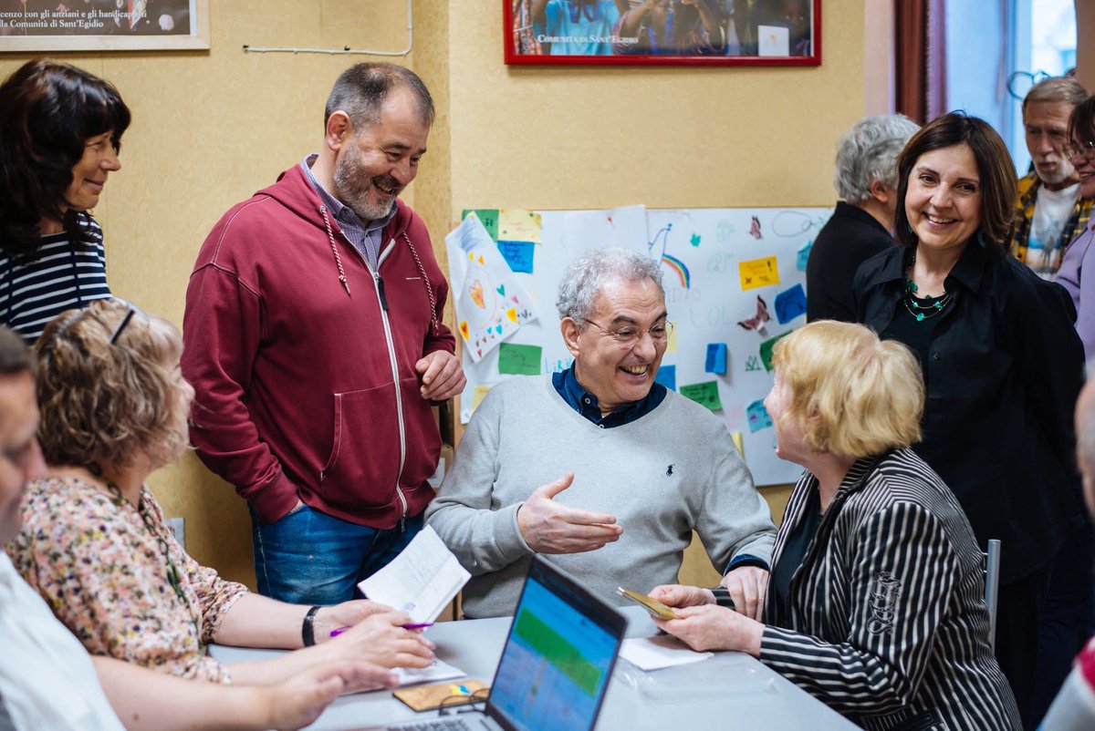 Marco Impagliazzo in Ukraine !
"This is where you found a family," Marco said, referring to many people working in the care center, and began to help others themselves. This is how you conquer evil with good. The community of St. Aegidia will not leave Ukraine.