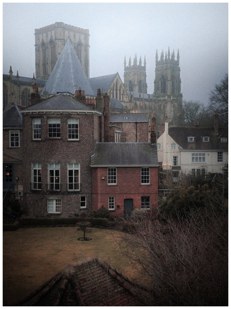 brode (@a_time_in_grey) on Twitter photo 