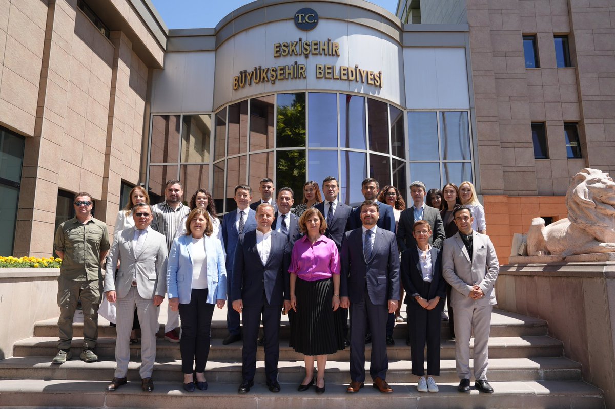 Ayşe Ünlüce tweet media