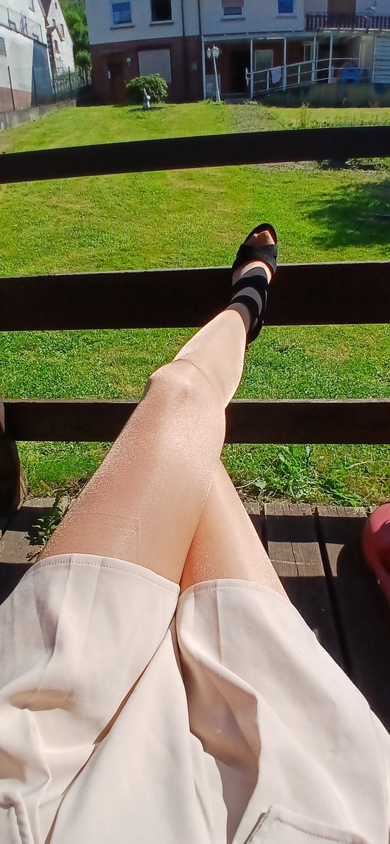 Nylonstrümpfe ich liebe dieses gefühl