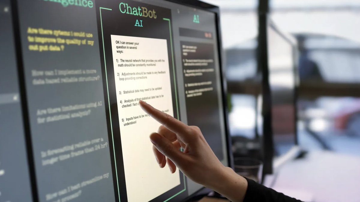 Many CFOs see #AI as a driver of transformation — but at the same time, security and privacy risks may hinder adoption. Learn more via <a href="/CFODive/">CFO Dive</a>: hubs.la/Q03qFHcb0