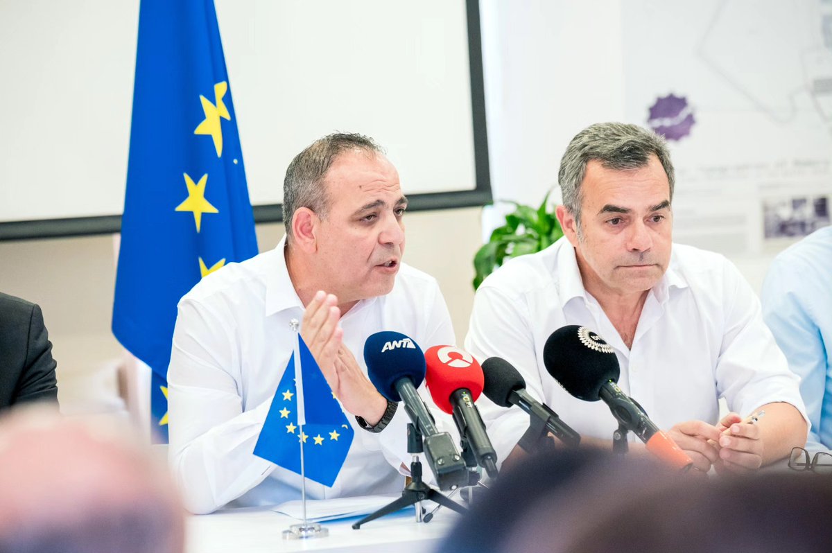 UNDPCY's tweet image. A major step forward for #SustainableEnergy in Cyprus! The contract for the installation of an #EU-funded 840 kW (AC) photovoltaic system at the New Nicosia Wastewater Treatment Plant (NNWWTP) has officially been signed! Read more here: undp.org/cyprus/press-r…
