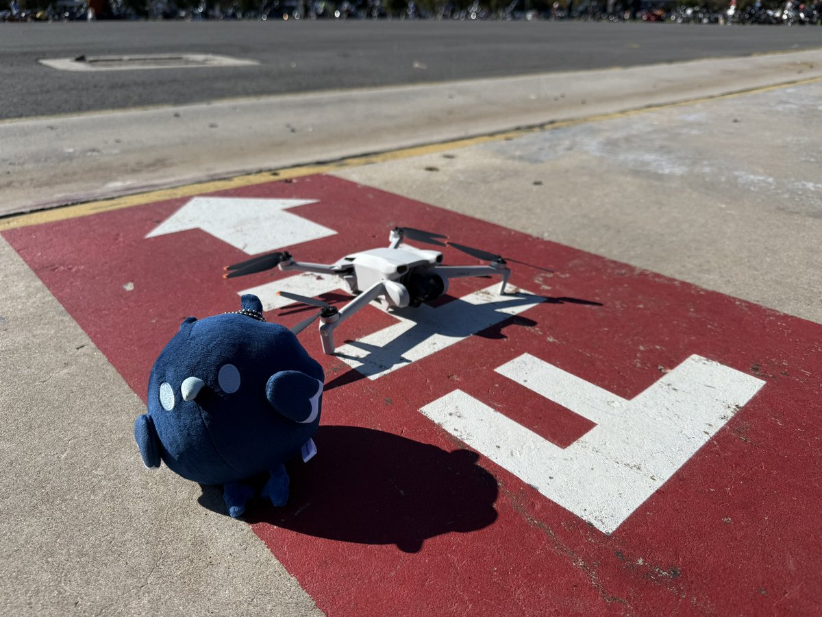 <a href="/ZukersVonbeetle/">Zukers</a> Let’s make a thread of Jailbird, Nerissa, or both plushies in tactical configurations and poses!

Jailbird with the drone 

#RissaLIVE #MemeRissa #NerissaRavencroft