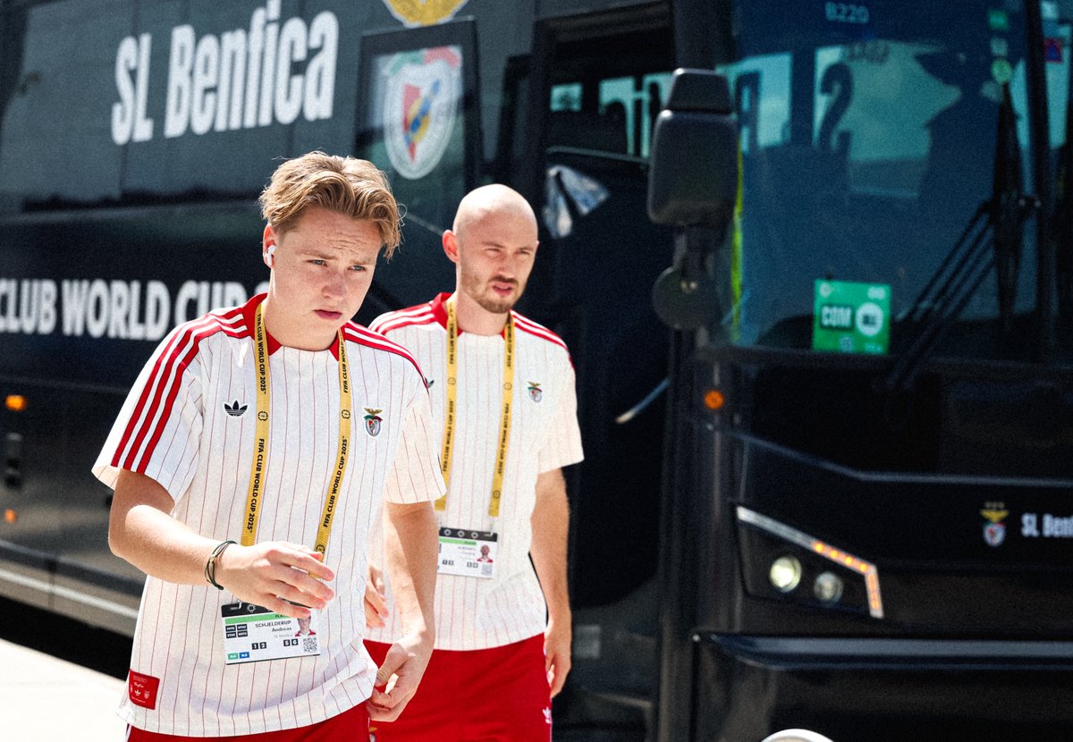 SL Benfica tweet media