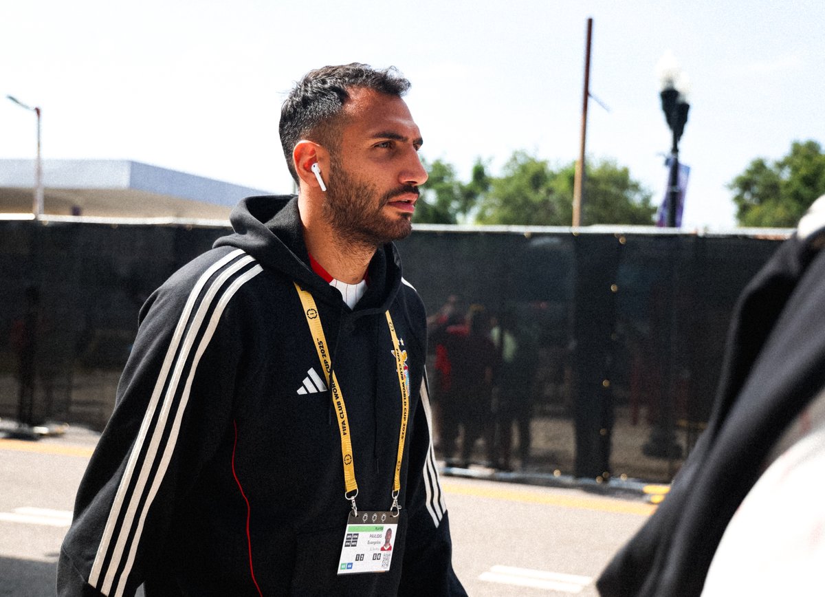 SL Benfica tweet media