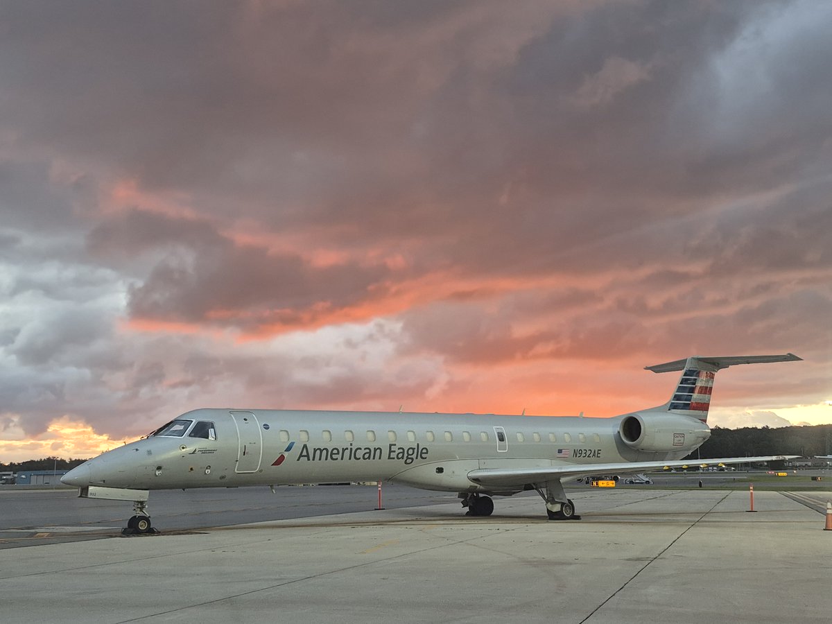Manchester-Boston Regional Airport tweet media