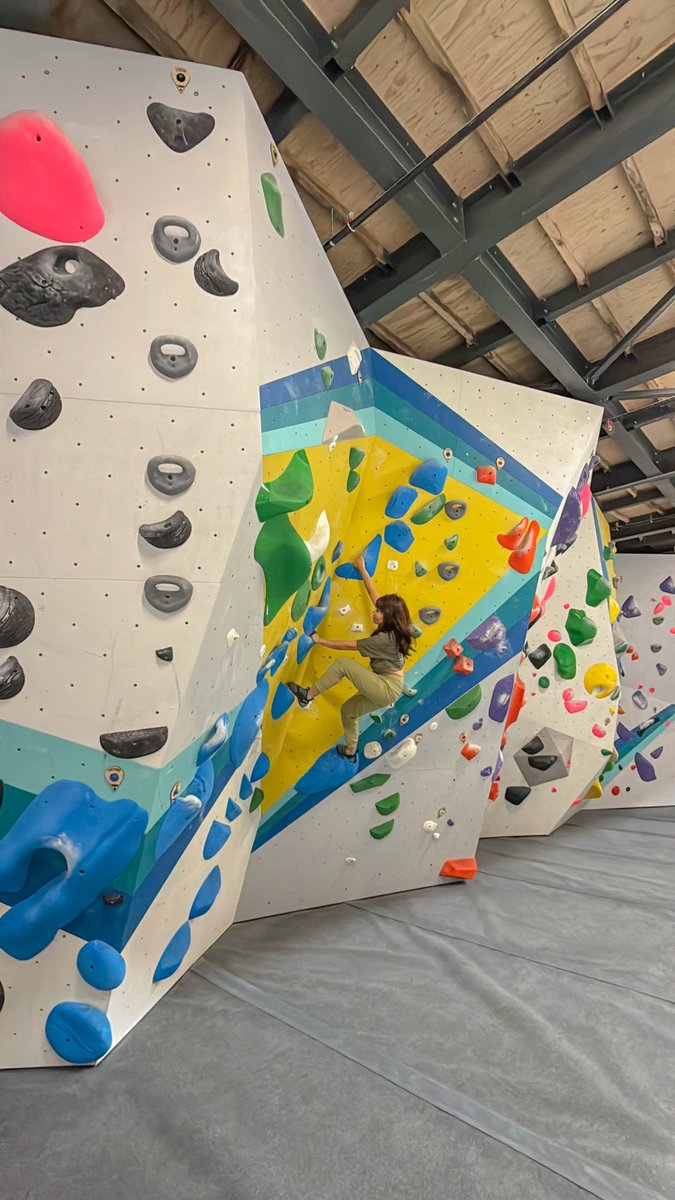 TrvlTasteTour's tweet image. Chill by the Bay in Berkeley! 🌬️ Off-season rates, foodie legends, walkable charm, and breezy weather make this the perfect summer escape.
#BerkeleyCA #CoolByTheBay #SummerGetaway #BayAreaBasecamp