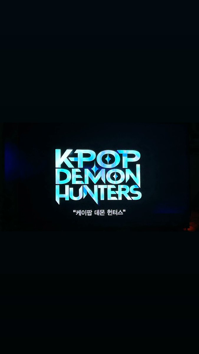 we_sunsang's tweet image. 오래전 K-Pop: Demon Hunters의 초기 캐릭터 컨셉 디자이너로 참여했습니다. 데몬 디자인을 맡았고, 한국적인 요소를 담아내기 위해 고민했던 기억이 나네요.
넷플릭스에서 방영이 시작됐다고 하니, 재미있게 봐주시면 좋겠습니다:)