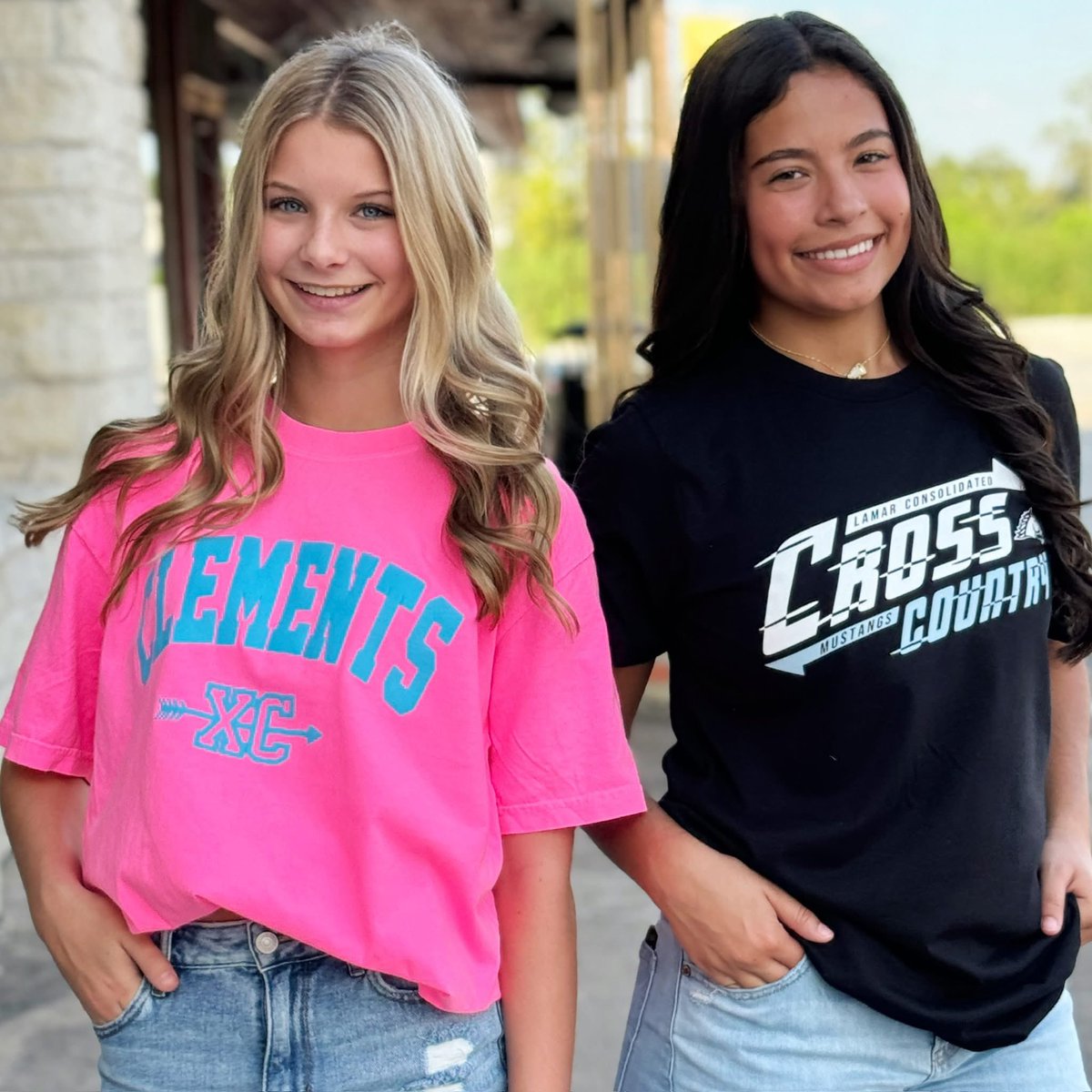 👟RUNNiNG👟 into summer like…
<a href="/THELamarCHS/">LCHS Spirit of Lamar</a> <a href="/CHS_Rangers/">Clements Rangers</a>