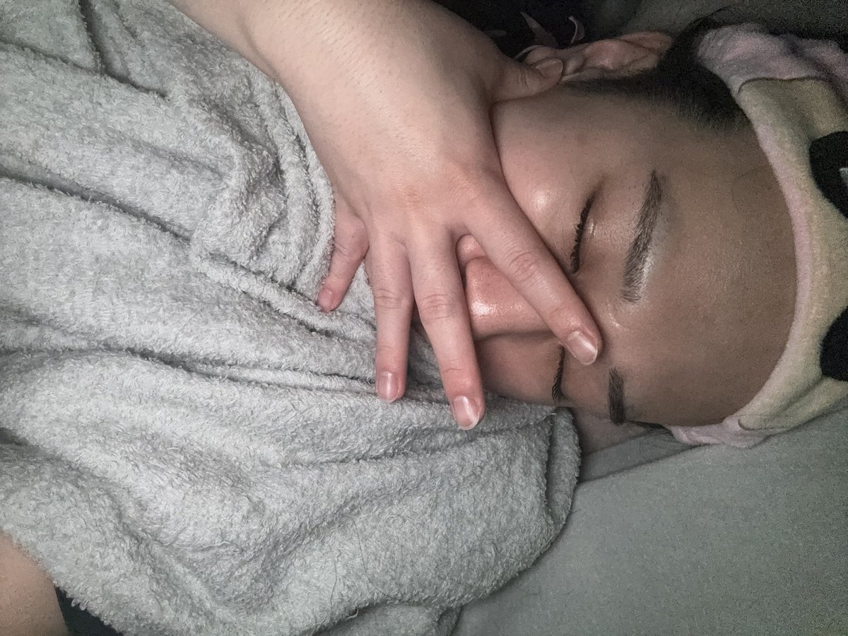 おやすみ(-_-)zzz