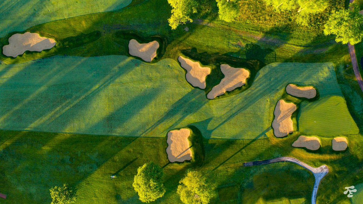 fried_egg_golf's tweet image. Summertime Chi at Beverly.