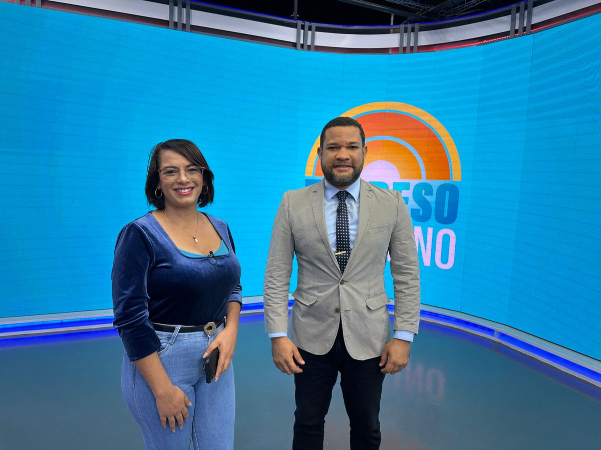 Como cada semana represento  @ONAMET_RDO en #Expresomatutino de <a href="/rtvd_4/">RTVD 4</a>. Un ambiente de trabajo en equipo, cargado de buena vibra y muchas información para los ciudadanos y turistas en nuestra amada #RepublicaDominicana . 

 ¡ #INDOMET más cerca de ti!