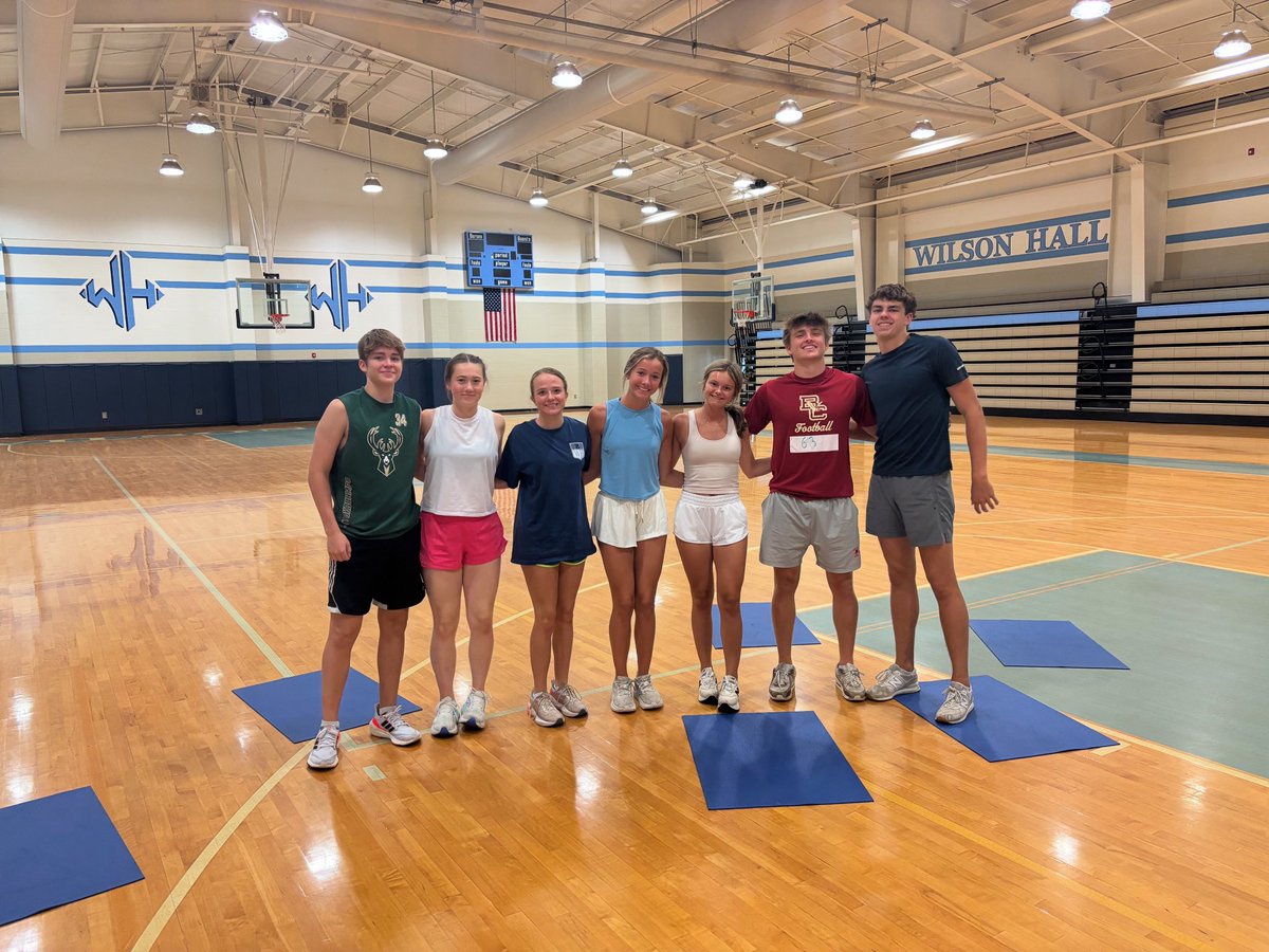 Shoutout to Coach Watford and this group for taking advantage of our Flex Friday workout.  A great way to end the week after some tough workouts.