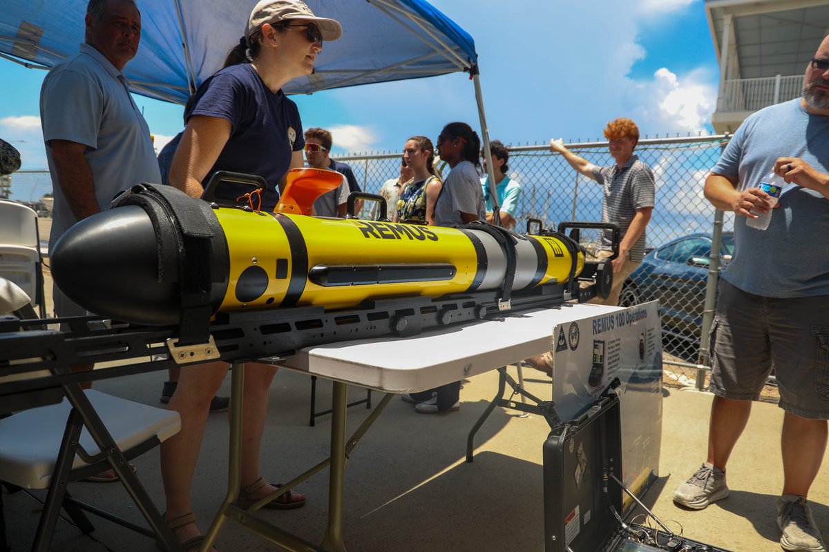 NavyOceans's tweet image. #WorldHydrographyDay
Sailors, families, and students beat the rain and came to the Boat Operations Branch at Pass Church, Ms., for World Hydrography Day.
#ItStartsWithUs
#NavalOceanography
#AccessManeuverLethality