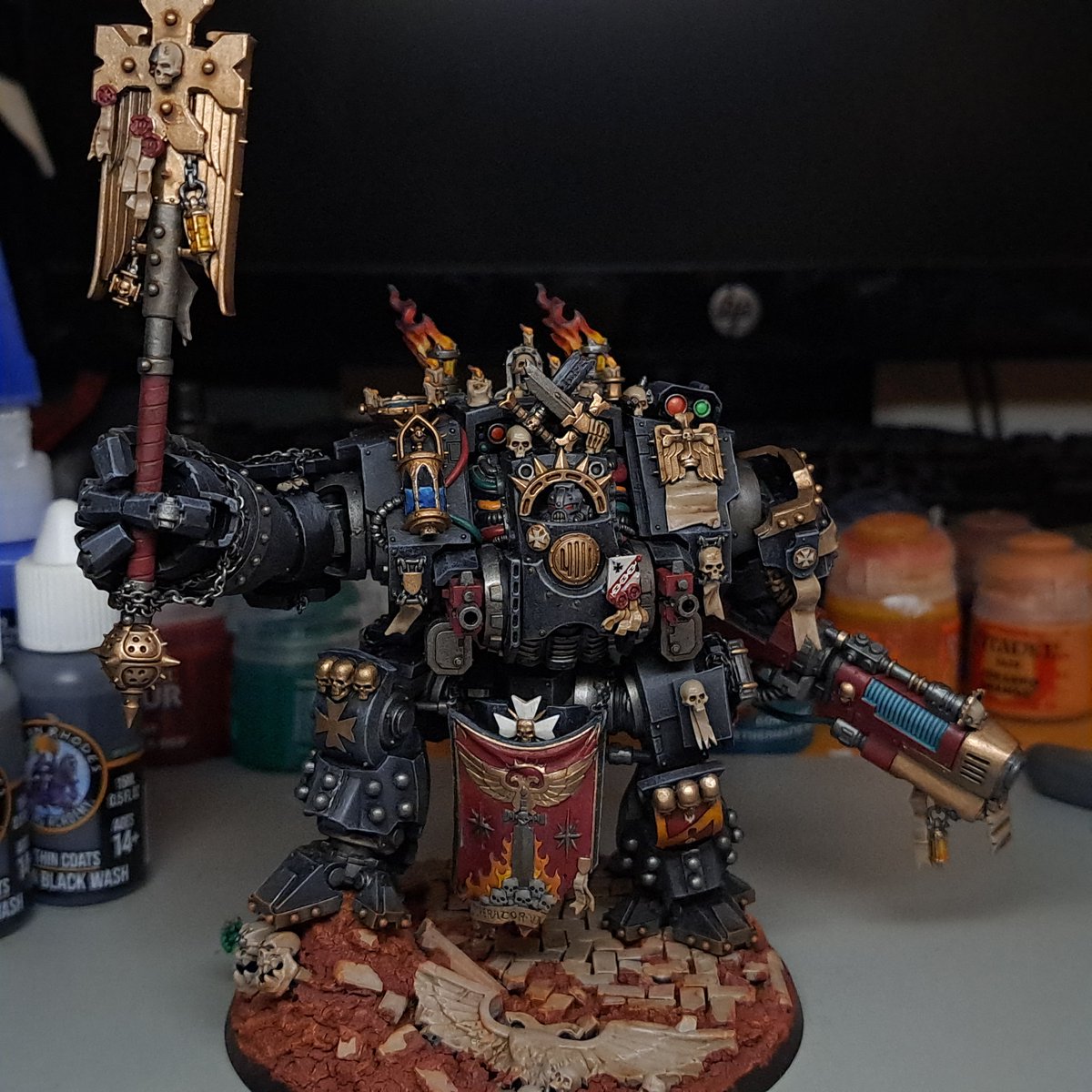 altogether for the final step of highlighting (even though the black is already partially highlighted from the drybrushing at the start of the painting)