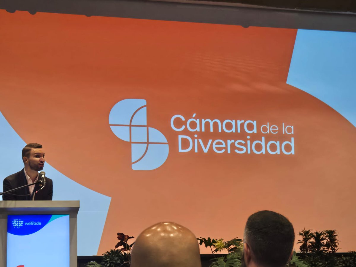 Embajada de Uruguay en Colombia 🇺🇾🇨🇴 (@uruguayencol) on Twitter photo 🏳️🌈🏳️⚧️ En <a href="/AgoraBogota/">Ágora Bogotá</a> se desarrolla una nueva edición de #WeTrade, evento de oportunidades inclusivo, equitativo y diverso, con el liderazgo de <a href="/CamDiversidad/">Cámara de la Diversidad</a>.
Durante la ceremonia de apertura estuvo presente <a href="/UruguayenCol/">Embajada de Uruguay en Colombia 🇺🇾🇨🇴</a>🇺🇾🇨🇴 junto a la <a href="/CamaraLGBTuy/">CámaraLGBTuy</a>. 🏳️🌈🏳️⚧️ En <a href="/AgoraBogota/">Ágora Bogotá</a> se desarrolla una nueva edición de #WeTrade, evento de oportunidades inclusivo, equitativo y diverso, con el liderazgo de <a href="/CamDiversidad/">Cámara de la Diversidad</a>.
Durante la ceremonia de apertura estuvo presente <a href="/UruguayenCol/">Embajada de Uruguay en Colombia 🇺🇾🇨🇴</a>🇺🇾🇨🇴 junto a la <a href="/CamaraLGBTuy/">CámaraLGBTuy</a>.