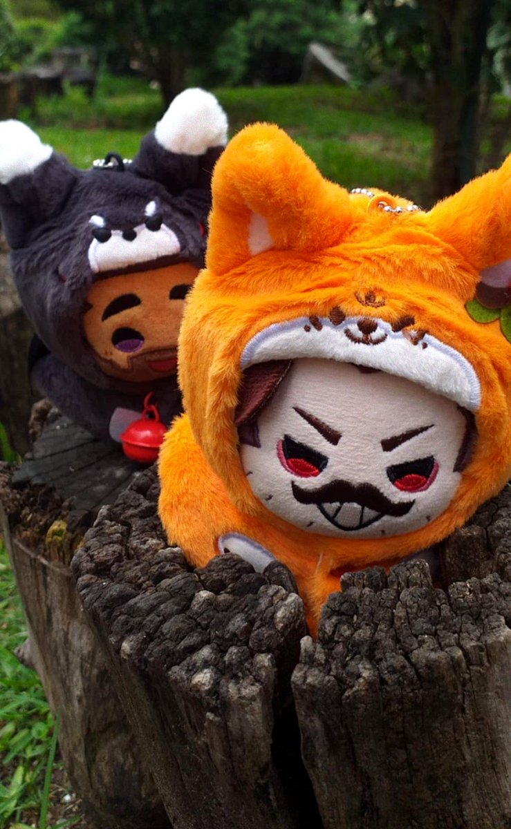 I went to the woods and found some funny looking creatures 🦊🐺💕
#stobotnik #stobotnikdolls