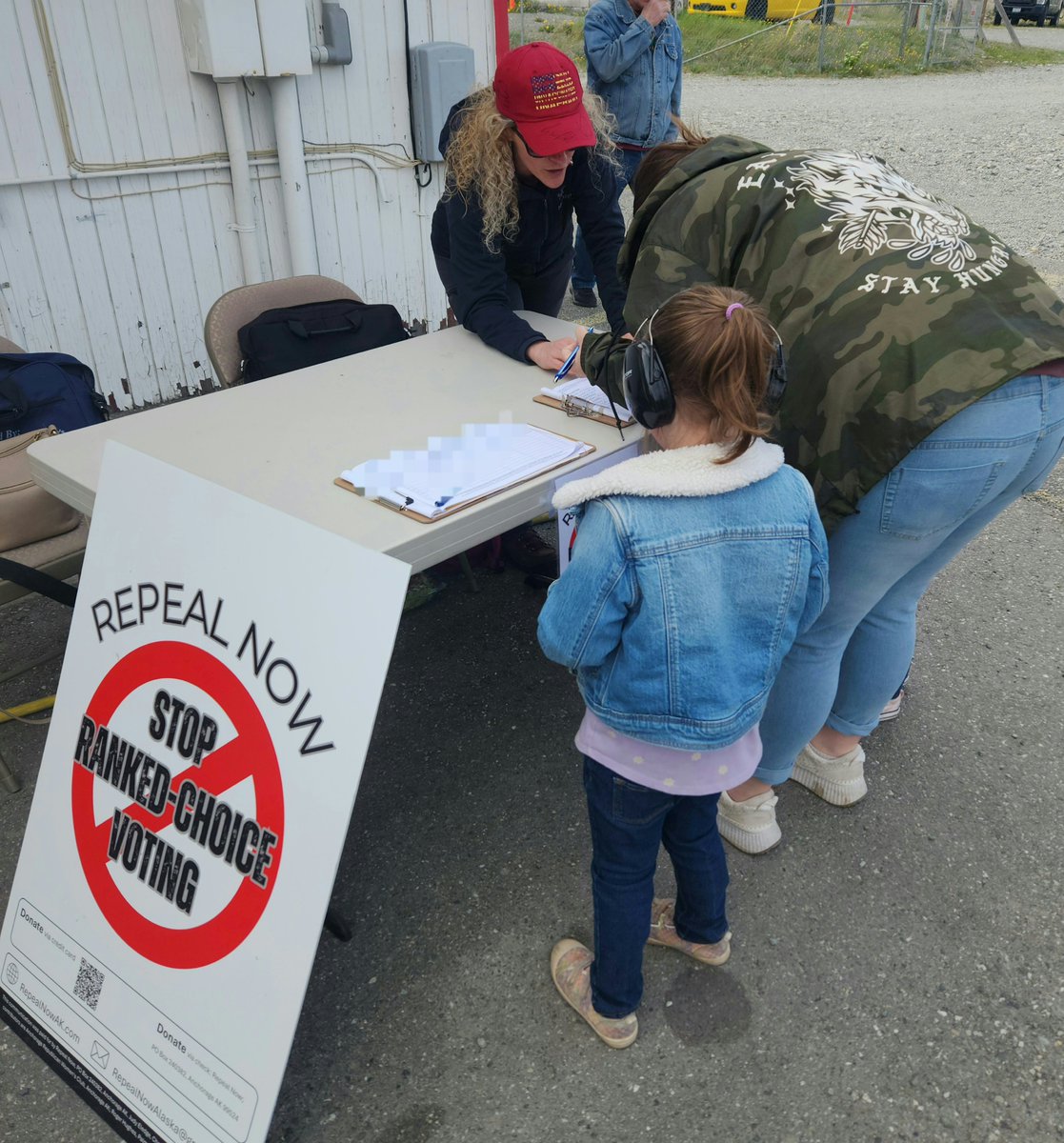 repealnowak's tweet image. 🚨MatSu baseball fans⚾️! Attend the MatSu Miners game on Sun. 6/22 and SIGN the petition to #RepealRankedChoiceVoting in Alaska! We&apos;ll be at the entrance 2:30 to 4pm. 2075 S Glenn Hwy in Palmer. Time to✍️! #StopRCV