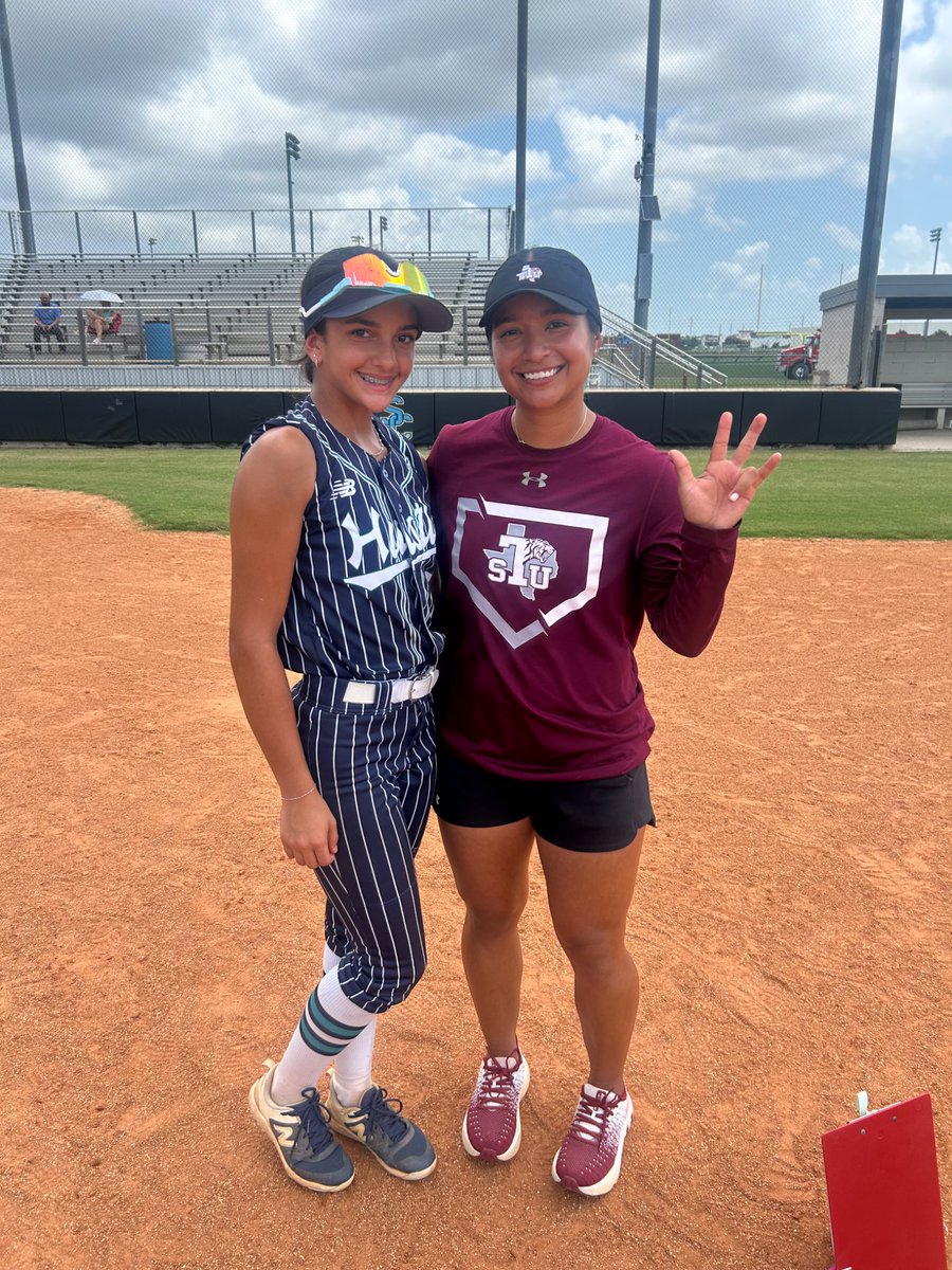 Grateful for the experience I had a great time at the college camp this morning. Got to pitch and play outfield and played strong in both positions. Looking forward to seeing all the coaches again soon. Thanks for having me out and watching me do what I love.
 ❤️🥎 @HustlePrem14u