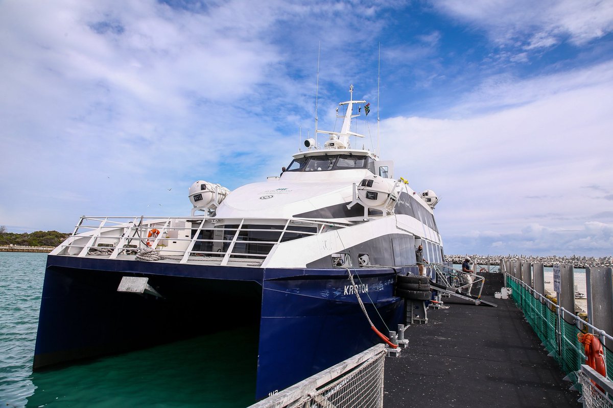 ⛴🌊 Step into history &amp; discover the powerful stories of resilience at <a href="/robben_island/">Robben Island Museum</a>! Take the guided walking tour where you’ll follow in the footsteps of legendary figures who helped shape the nation’s democracy.  [open from 1 Sept]
🔗 ctbig6.co.za
#CapeTownBig6