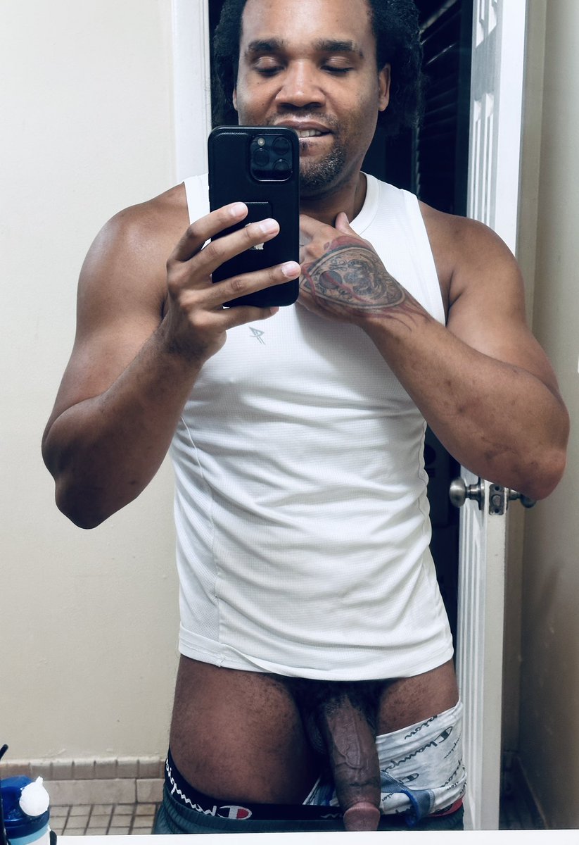 toddjonesxxx's tweet photo. Happy Friday whaa 💦🍆🫶🏽#BBCFriday https://t.co/inLsyRMO9s
