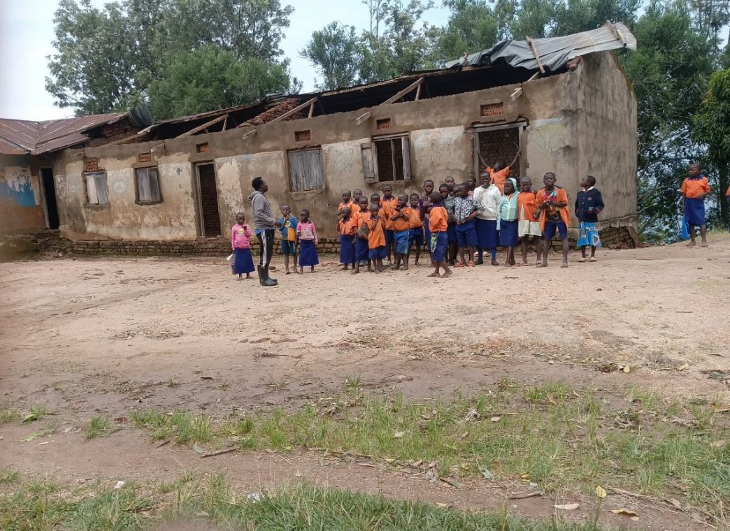 In Kahungu parish, Kasese, climate change is tearing dreams apart a primary school roof gone, pupils learning under trees. Yet hope stands tall!
We call on partners: let’s build resilience, restore safe classrooms, and keep our girls in school.  #ClimateAction #GirlsEducation