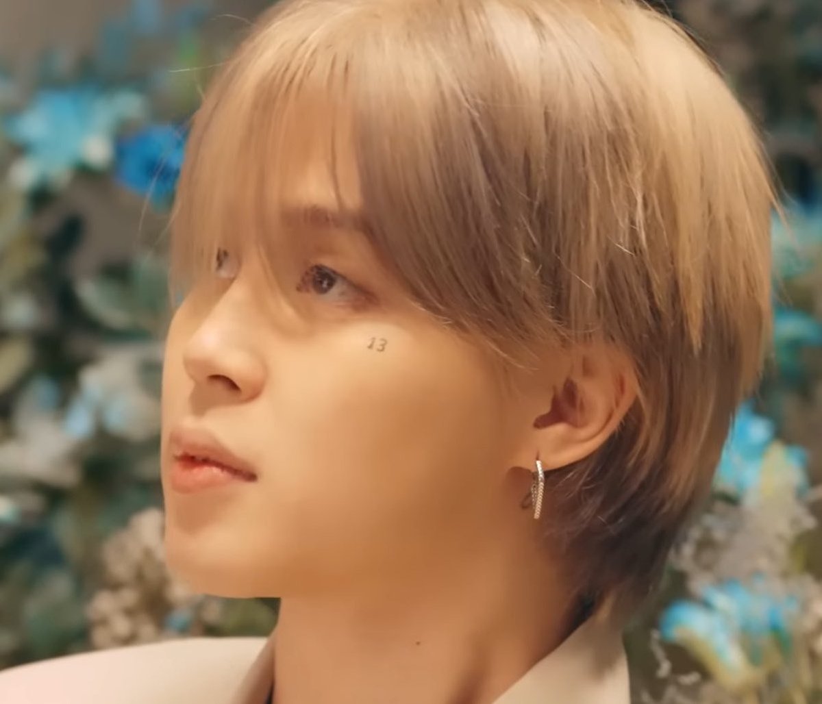 We need all hands on deck❗

Let's stream "Who" even harder to get the song in Spotify US Daily Chart! Stream 80x + ‘This is Jimin’ playlist to push Jimin back to Spotify Artists Daily Chart 💪

If you see this tweet, reply with Spotify screenshots down below 👇