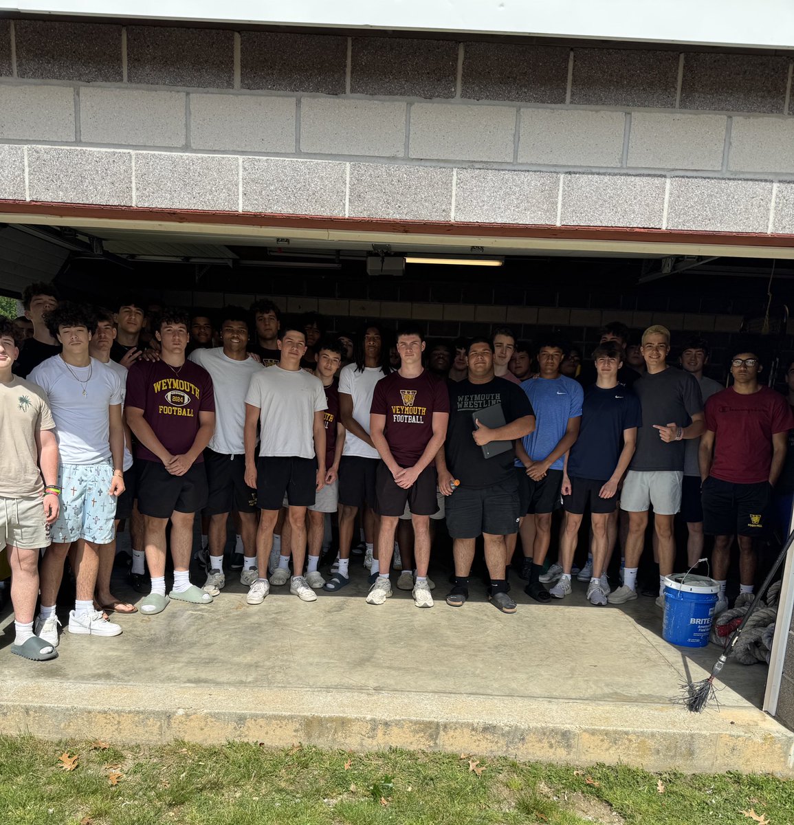 Clean Shed Crew 🔨🔨 Ready to go for Summer Dungeon 🐱next week!