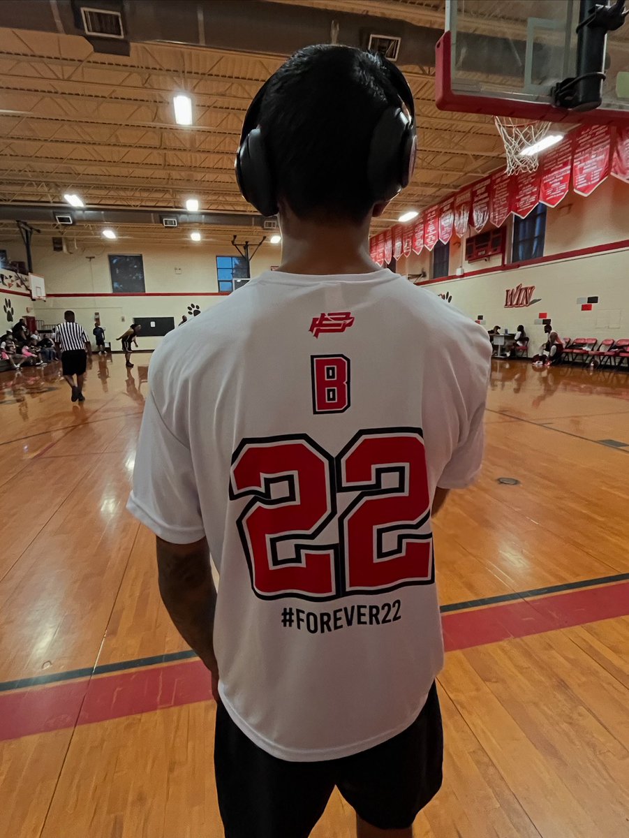 CampbellChancy's tweet image. Day 2 of the 2025 Sam Houston Alumni tournament gets kicked off at 6 pm. Cost $5 dollars, cash only. Davis MS!!!!!! Dija you are always in our hearts!!!!!! #Forever22