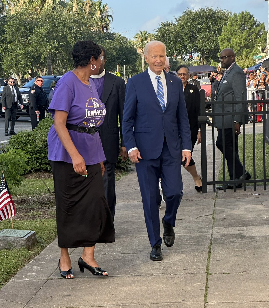 mshap2's tweet image. Had the privilege of attending the annual Juneteenth celebration at Reedy Chapel in Galveston yesterday afternoon. 

Saw President Biden speak, too.

Biden’s words were comforting. The people of Reedy Chapel were inspiring.