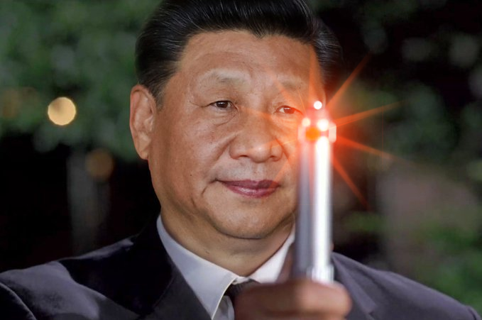 XoiXiJinping's tweet photo. @AlertaMundoNews Muy bien tuitelos, si pueden hacel el favol de miral la lucecita...

Aquí no se ha detenido a ningún espía chino https://t.co/soVKf8ZSDU