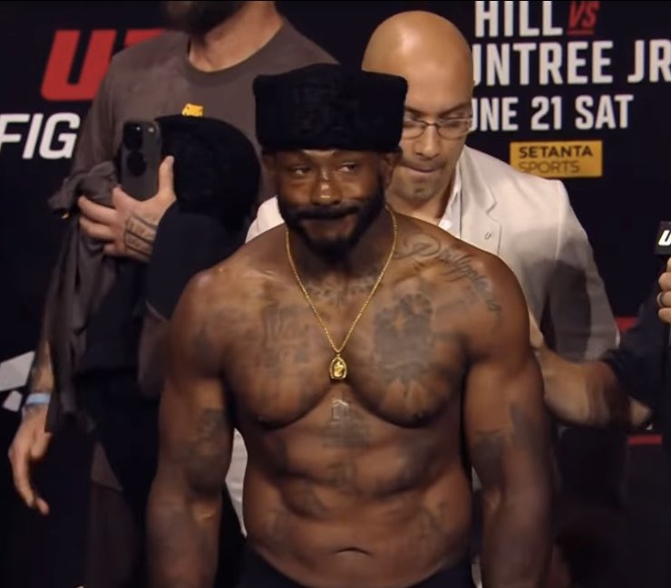 Casual MMA tweet media