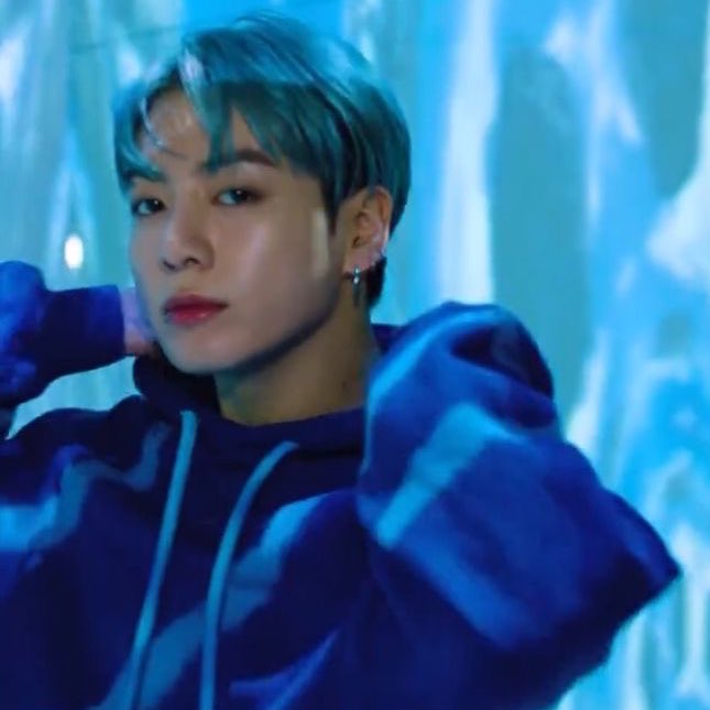 Jungkook — Spotify monthly listeners: 

16,939,817 (+43,622) 
(peak: 40,791,781)