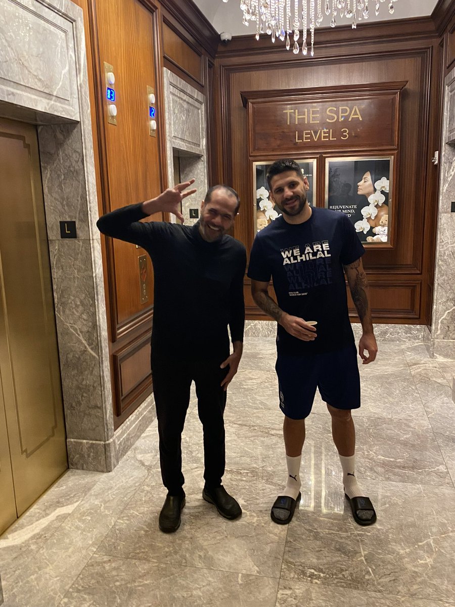 سفر الرويسان محارب السرطان💪🏻 tweet media