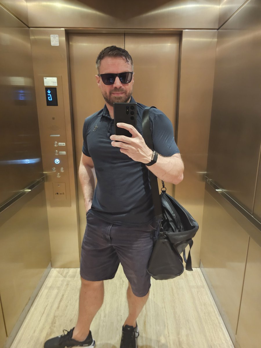 WhalePanda tweet media