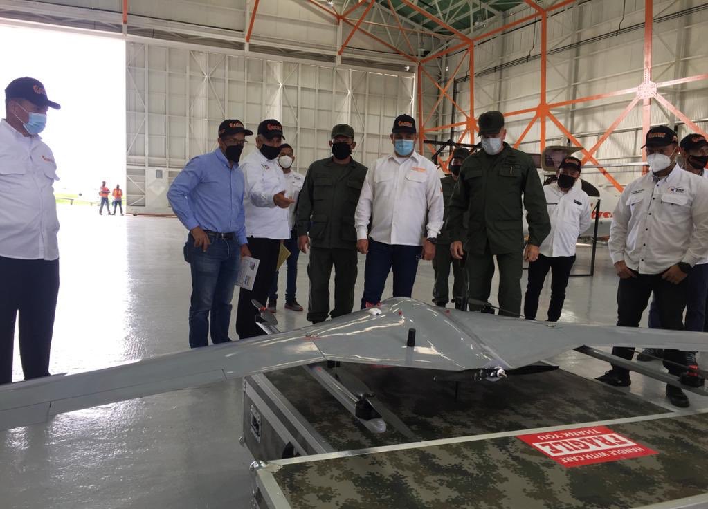 Ya que el tema de los drones procedentes de Iran y ensamblados en Venezuela es tendencia. Quiero hacer mi pequeño aporte. Leí por ahí que la fábrica esta en Cavim pero yo entiendo que los ensambla Eansa en el Hangar 3 de la Base Aérea El Libertador en Palo Negro, Maracay.