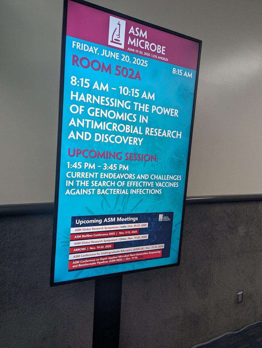 mark_blaskovich's tweet image. #ASMicrobe kicks off early with a presentation by @IMBatUQ director Prof Ian Henderson, talking about genetics and microbes...