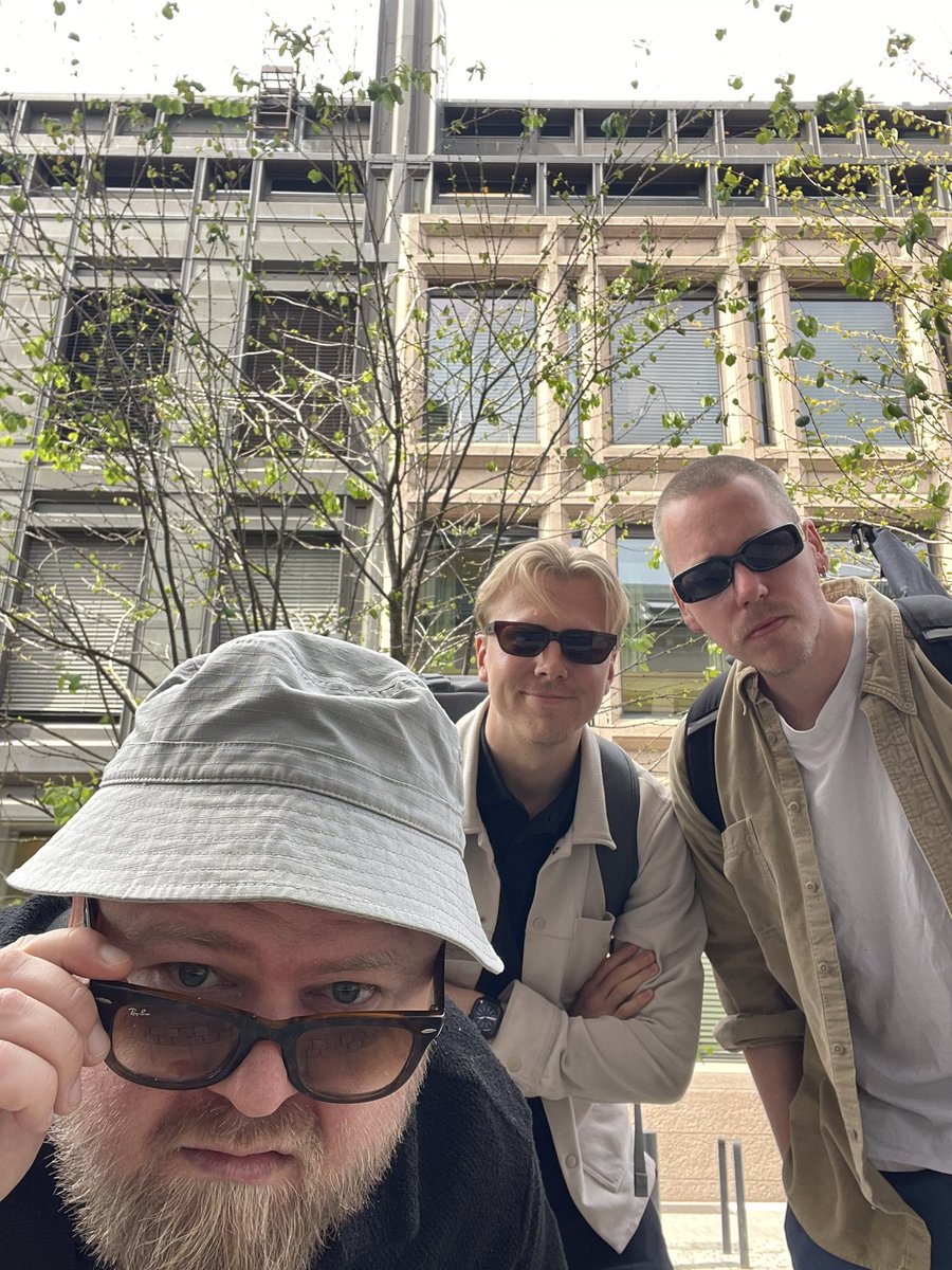 United We Podkast (@unitedwepodkast) on Twitter photo EN RĂFF START đ«
Panelet tar en titt pÄ terminlista, og fÄr umiddelbart skjelven.
Kanskje kan alt lĂžse seg med noen forsterkninger, men kommer de? Og hva skjer med salg?
<a href="/havardvege/">HĂ„vard Vege</a> kom pĂ„ besĂžk i dag đ«¶
open.spotify.com/episode/5ZtnJ9⊠EN RĂFF START đ«
Panelet tar en titt pÄ terminlista, og fÄr umiddelbart skjelven.
Kanskje kan alt lĂžse seg med noen forsterkninger, men kommer de? Og hva skjer med salg?
<a href="/havardvege/">HĂ„vard Vege</a> kom pĂ„ besĂžk i dag đ«¶
open.spotify.com/episode/5ZtnJ9âŠ