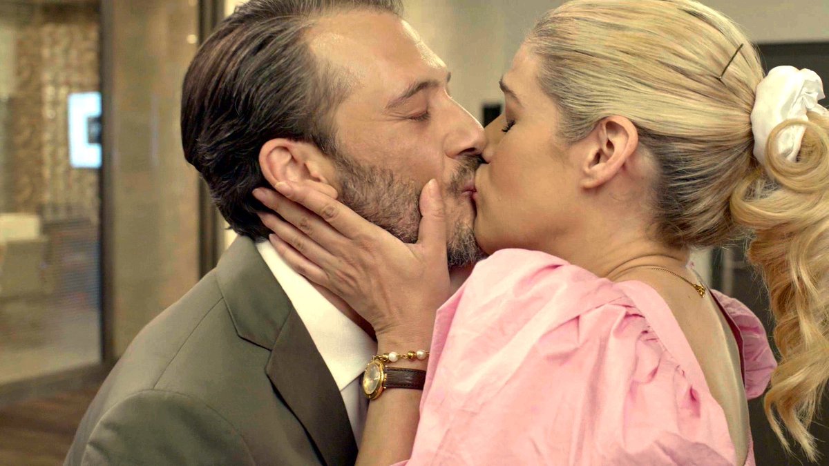 Η Παναγία το ρίξε αυτό;;; #mamastakryfa