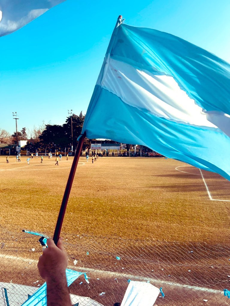 Feliz día a la más linda…

Feliz día a la celeste y blanca 🩵🤍🩵