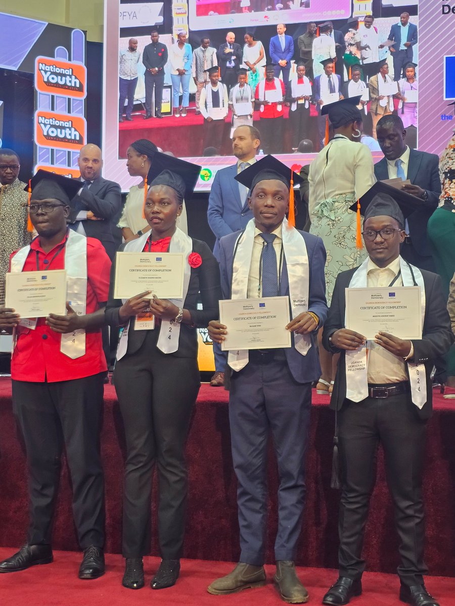 masawi ivan (@masawiivan) on Twitter photo Kind appreciation to <a href="/NimdUganda/">NIMD Uganda</a>
I did graduate as the Uganda democracy fellowship
<a href="/FDCOfficial1/">FDC</a>
<a href="/fdcyouthL/">FDC Youth League</a> Kind appreciation to <a href="/NimdUganda/">NIMD Uganda</a>
I did graduate as the Uganda democracy fellowship
<a href="/FDCOfficial1/">FDC</a>
<a href="/fdcyouthL/">FDC Youth League</a>