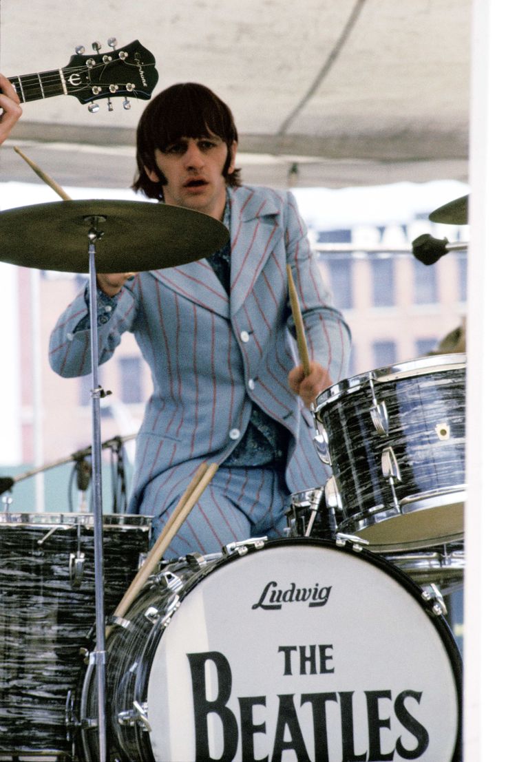 the beatles every 3 hours (@beatleshours) on Twitter photo 