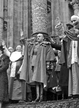 La Iglesia española jamás le pidió elecciones a Franco en 40 años de dictadura criminal.
Pero ahora, la Conferencia Episcopal Española se las pide al gobierno.
"Yo creo que el decir que hablen los ciudadanos es un principio básico de una democracia”
¡Mira que sois sinvergüenzas!