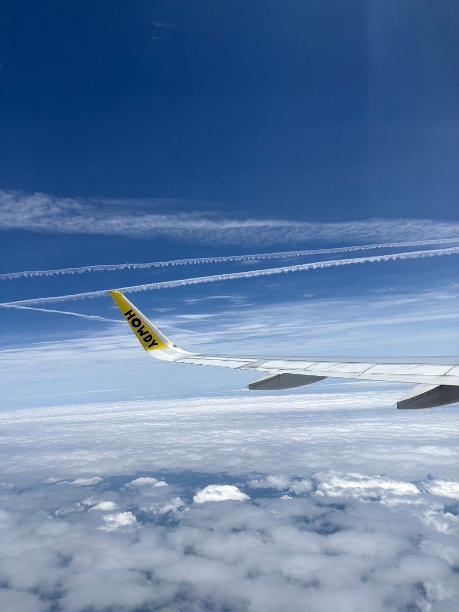 Hello, summer! The first day of the season is here, and there’s no better time to take flight. Whether you're chasing beach days, mountain views, or family adventures, MYR is your gateway to summer fun. ☀️✈️