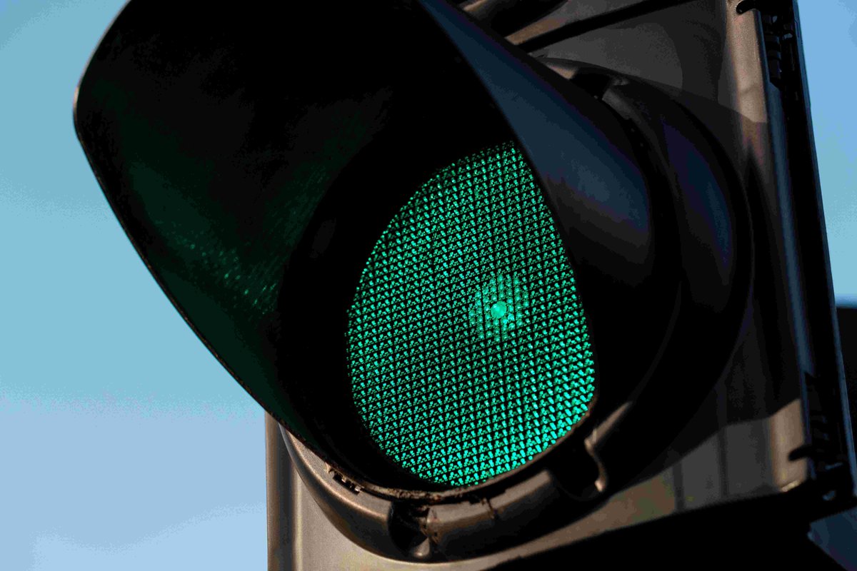🚦 Temporary traffic lights
📍 Les Banques/Elizabeth Avenue/Admiral Park – St Peter Port
📅 Saturday 21st to 4pm Sunday 22nd June
ℹ️ Single lane traffic in both directions

Take a look at the latest roadworks and traffic management at roadworks.gov.gg