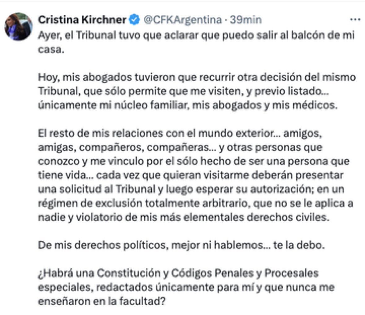 Dice que tiene amigos y amigas kjjjjjjj