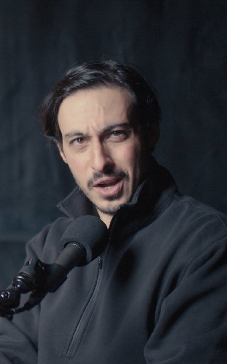 2ampod's tweet image. The most interesting man in the world
He doesn’t record podcasts
He bends time and space into soundwaves
Microphones lean in to hear him speak
Black hoodies? He made them iconic
He once finished a monologue so compelling.. the silence applauded
He is @visualcraftsman
Stay…